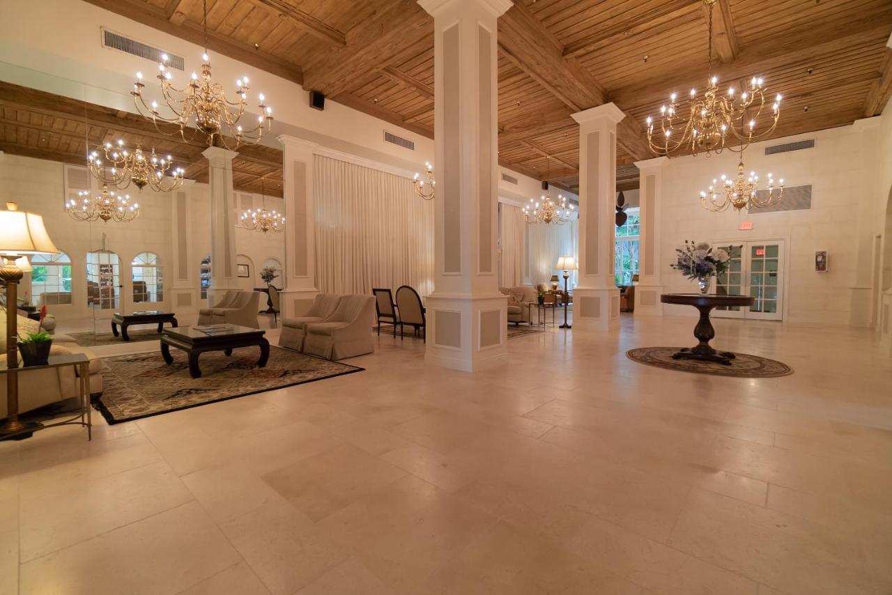 Palm Beach Island Condominiums Exterior foto