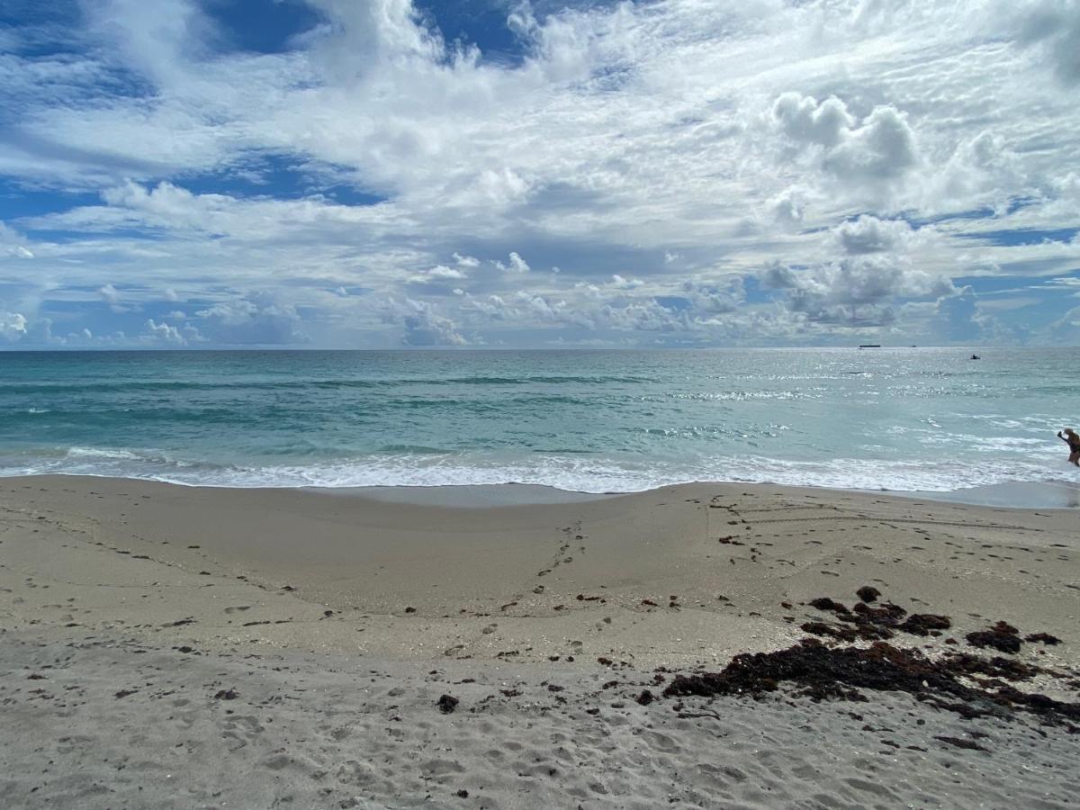 Palm Beach Island Condominiums Exterior foto
